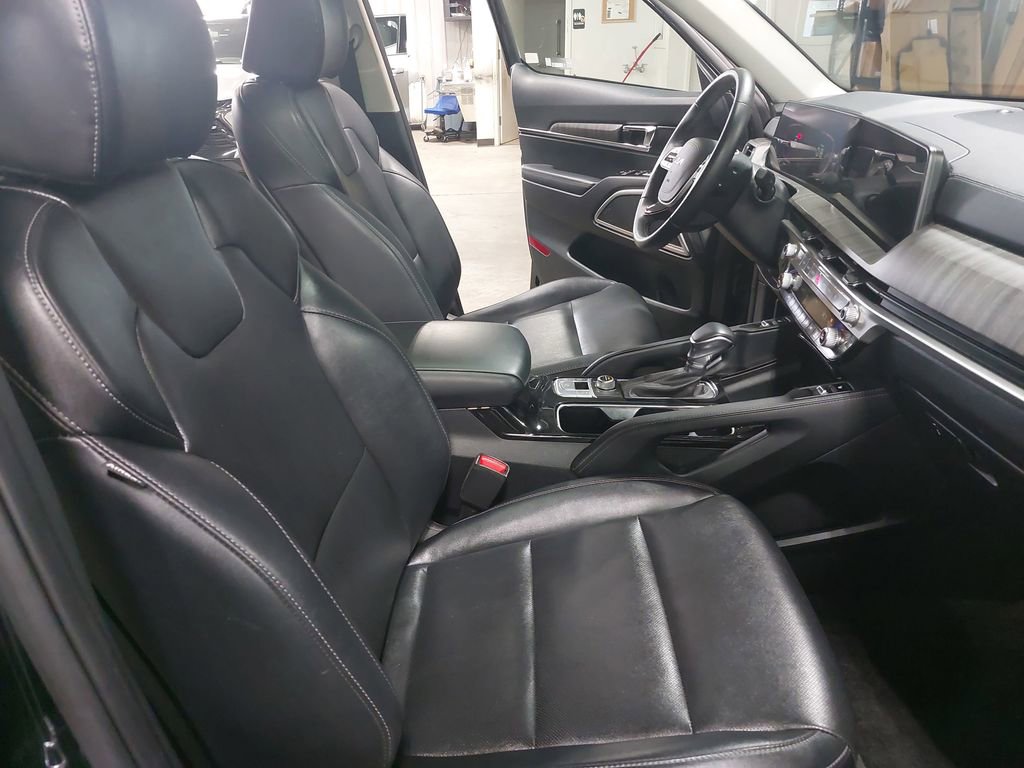 Used 2023 Kia Telluride EX AWD/4WD image 10