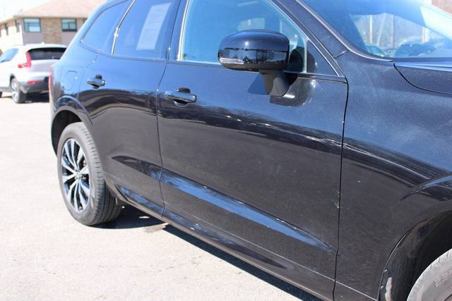 Used 2025 Volvo XC60 B5 Plus image 48