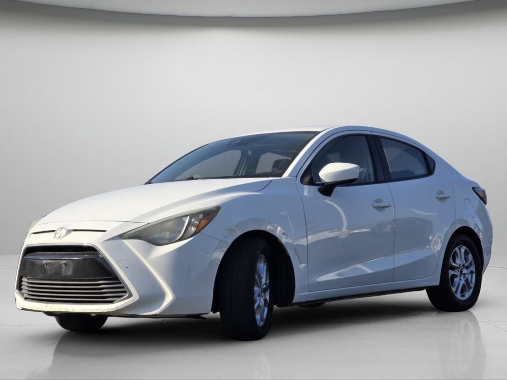 Used 2016 Scion iA FWD image 17