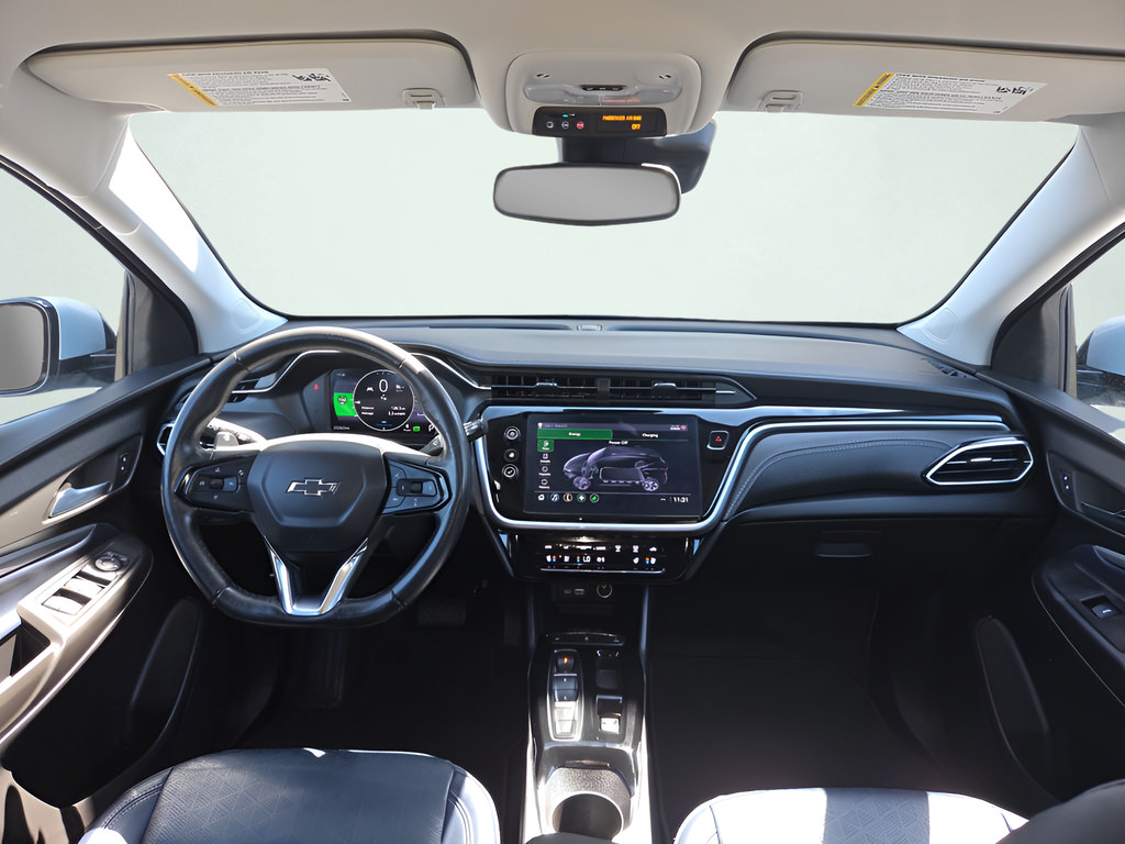Used 2022 Chevrolet Bolt EUV LT w/ Convenience Package FWD image 21