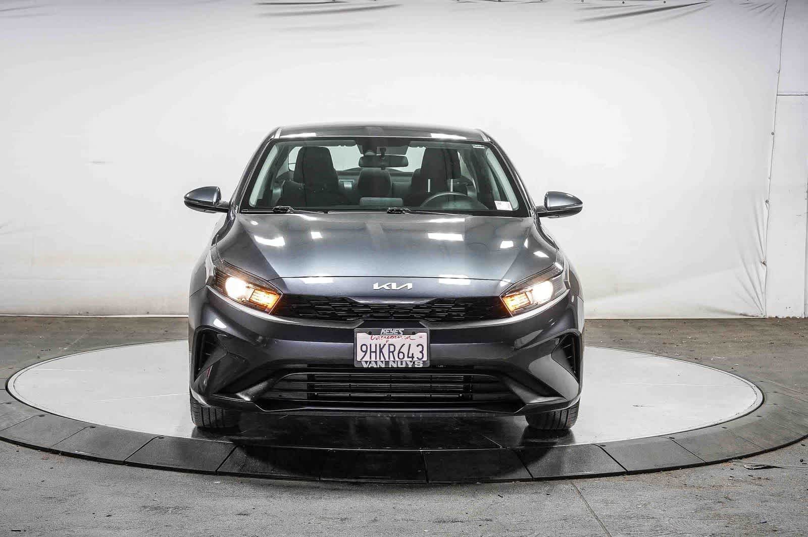Used 2023 Kia Forte LXS w/ LXS Technology Package FWD image 6