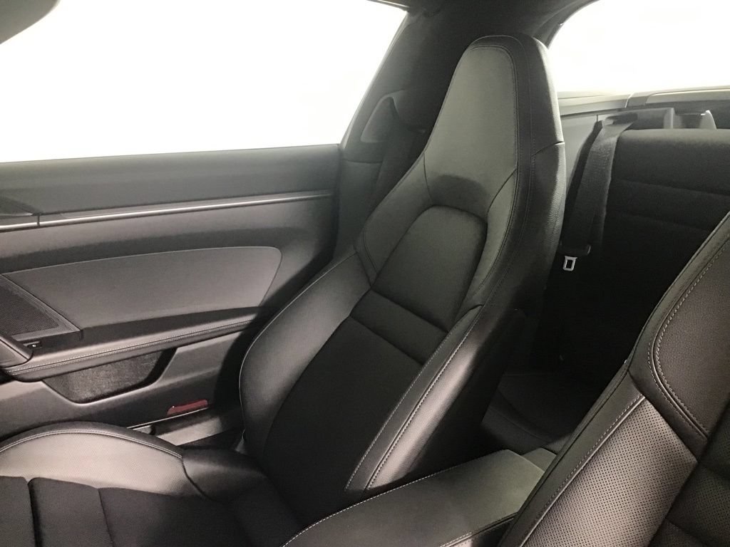 Certified 2024 Porsche 911 Targa 4 AWD/4WD image 20