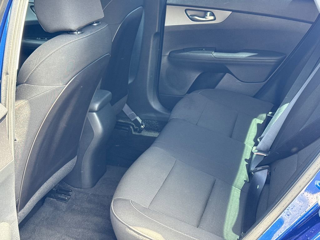 Used 2020 Kia Forte LXS FWD image 19