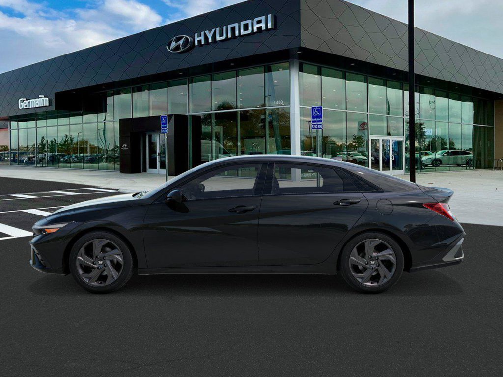New 2026 Hyundai Elantra SEL Sport FWD image 3