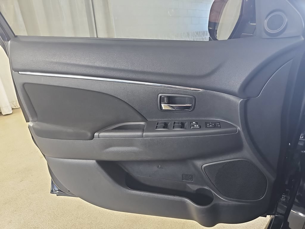 Used 2018 Mitsubishi Outlander Sport LE AWD/4WD image 31