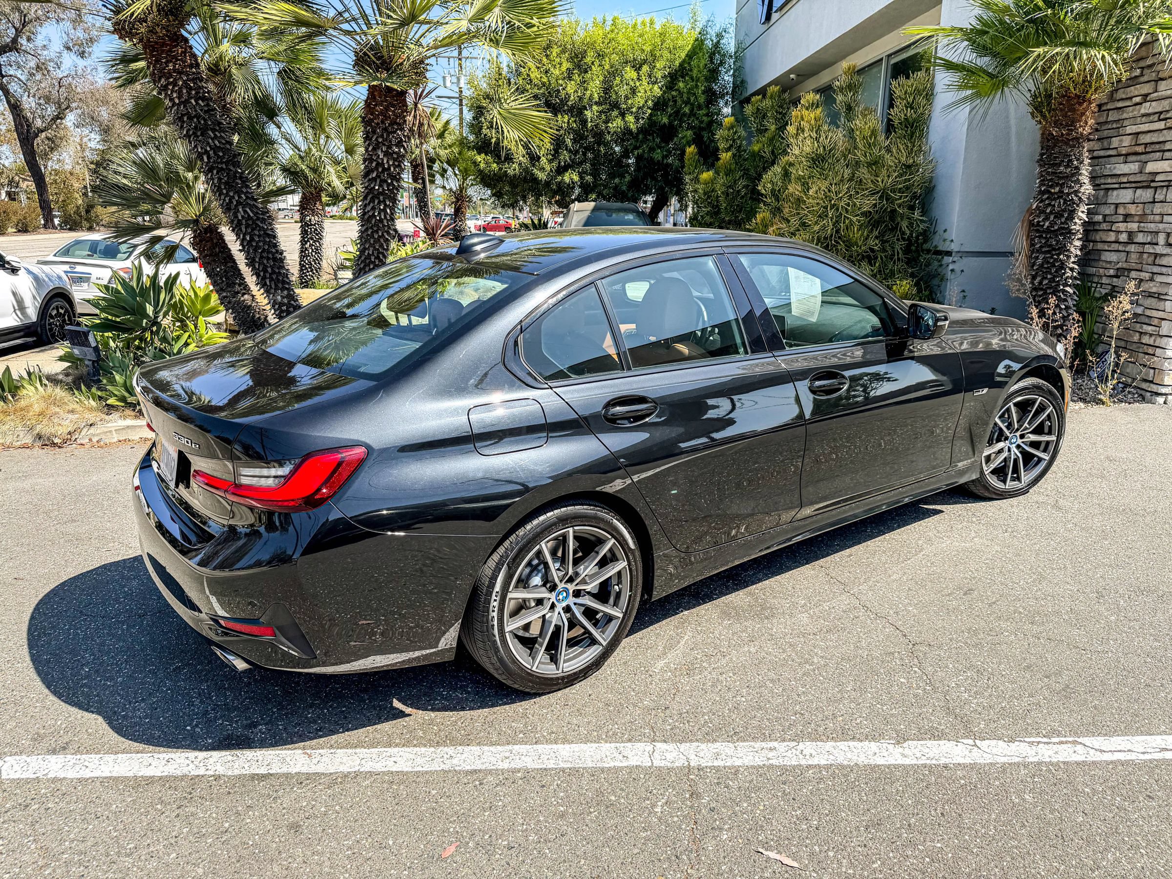 Used 2022 BMW 330e w/ Driving Assistance Package RWD image 8
