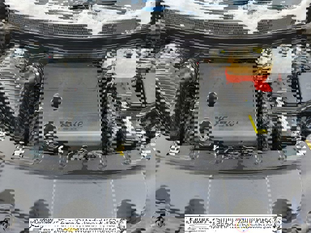 Used 2023 Chevrolet Traverse LT w/ LPO, Floor Liner Package image 30