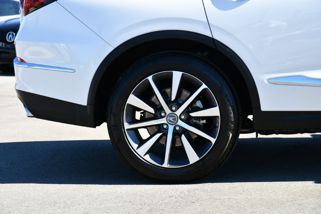 Certified 2026 Acura MDX w/ Technology Package AWD/4WD image 15