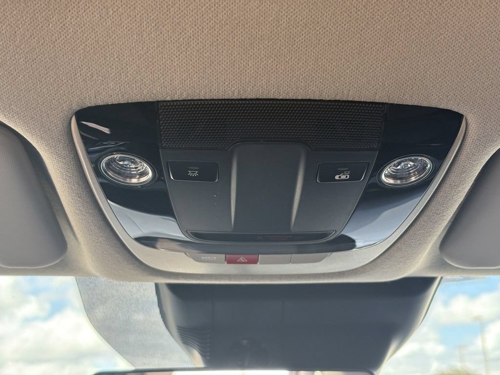 New 2026 Kia Seltos S FWD image 17