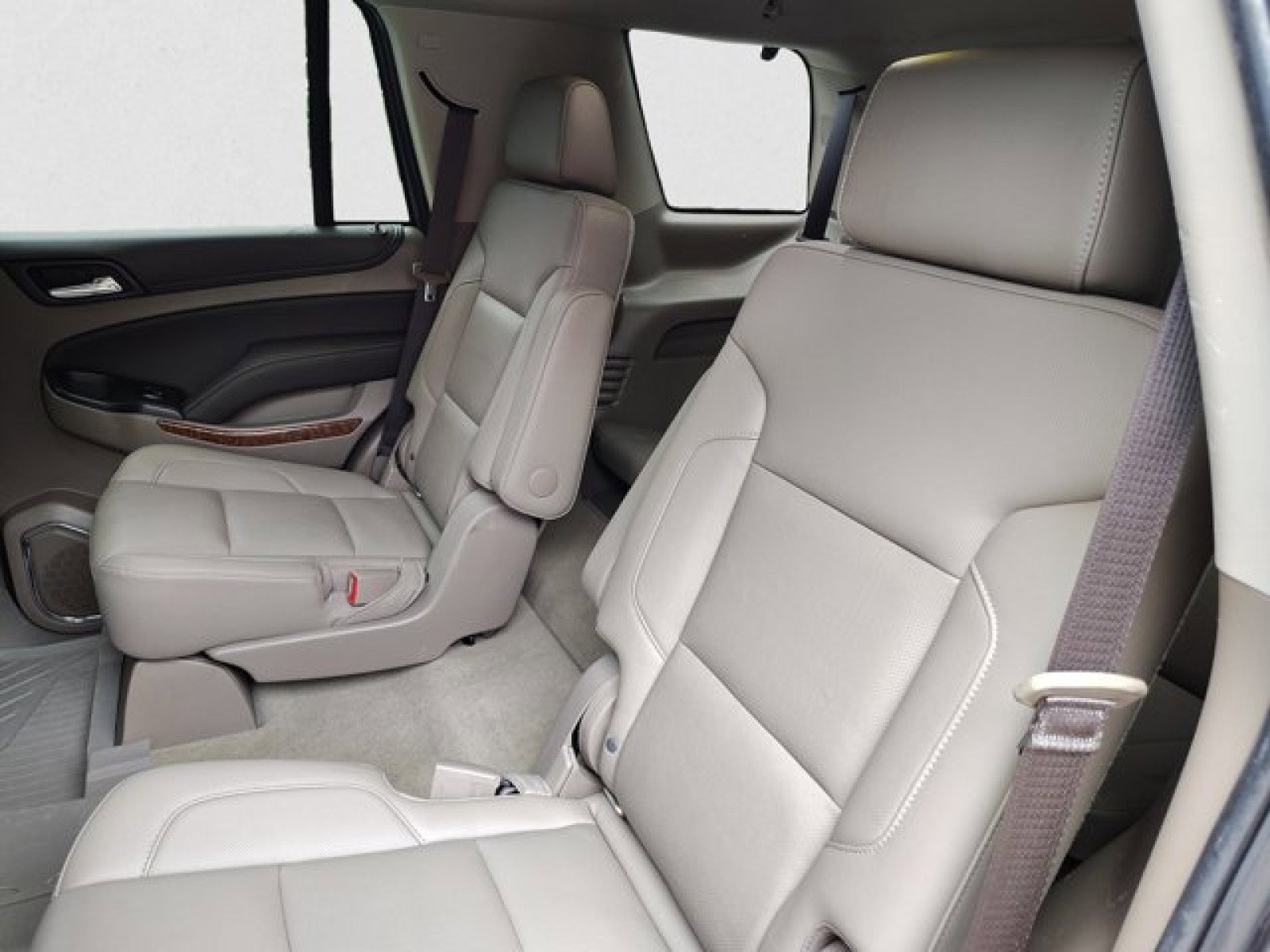 Used 2018 Chevrolet Tahoe Premier image 19