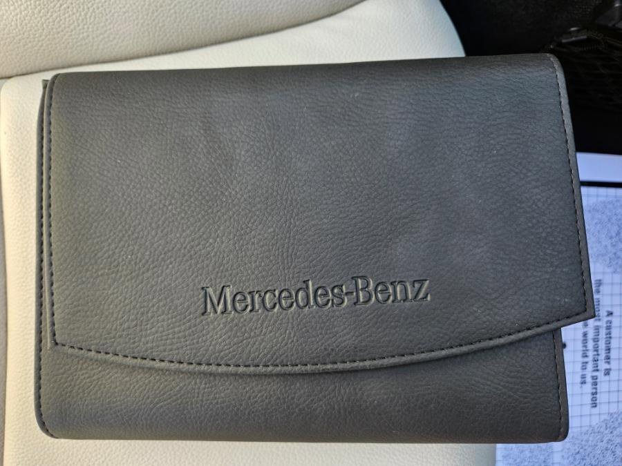 Used 2013 Mercedes-Benz SLK 250 image 24