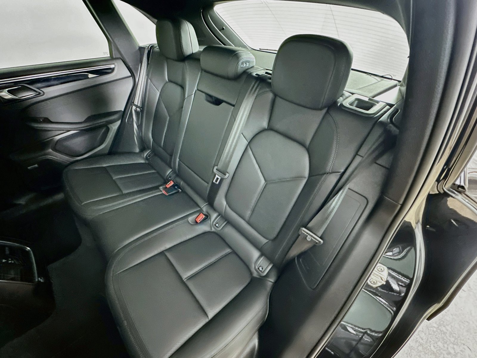 Used 2021 Porsche Macan S AWD/4WD image 37