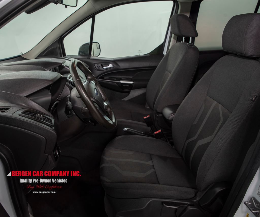 Used 2016 Ford Transit Connect XLT image 7