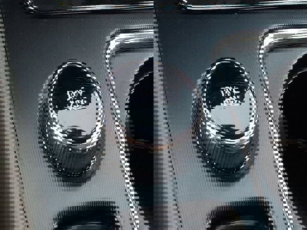 Certified 2023 Lincoln Corsair Reserve w/ Equipment Group 201A AWD/4WD image 25