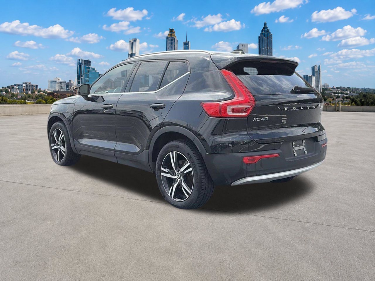 Used 2025 Volvo XC40 B5 Core AWD/4WD image 24