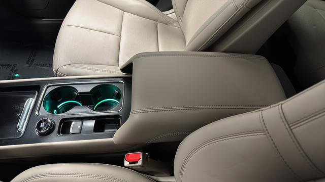 Used 2024 Lincoln Corsair Reserve image 19