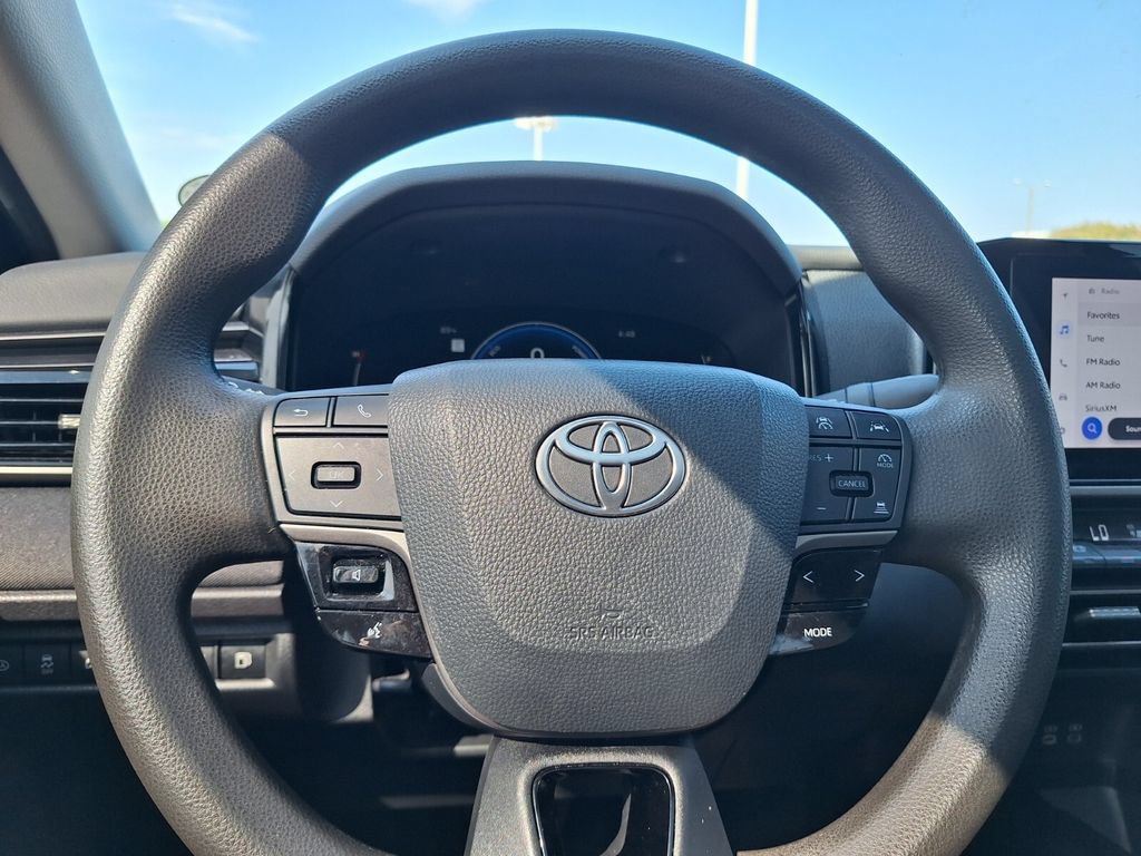 Used 2025 Toyota Camry LE w/ Convenience Package FWD image 17