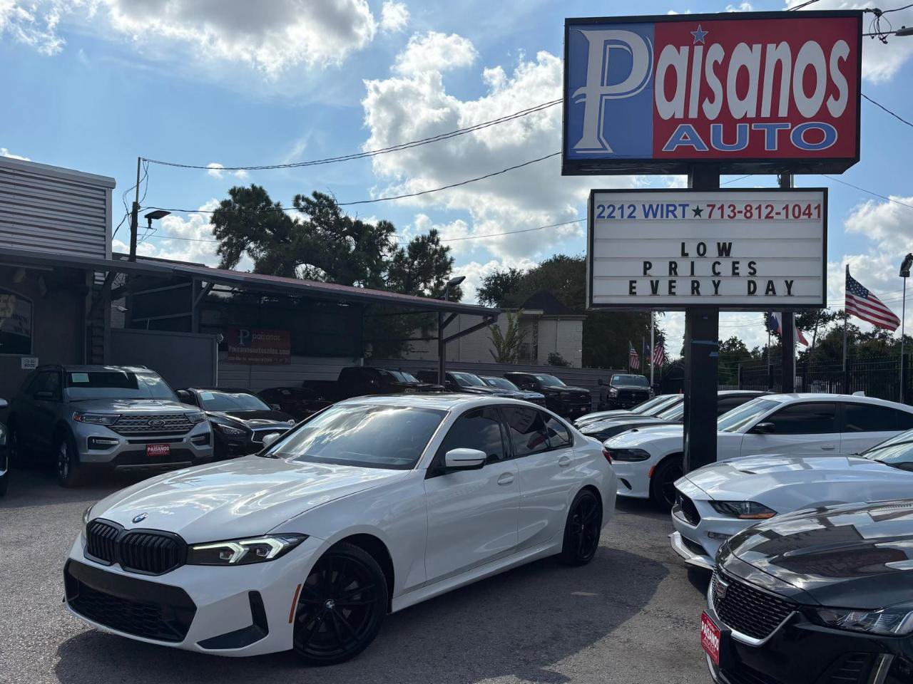 Used 2023 BMW 330i Sedan w/ M Sport Package RWD image 1
