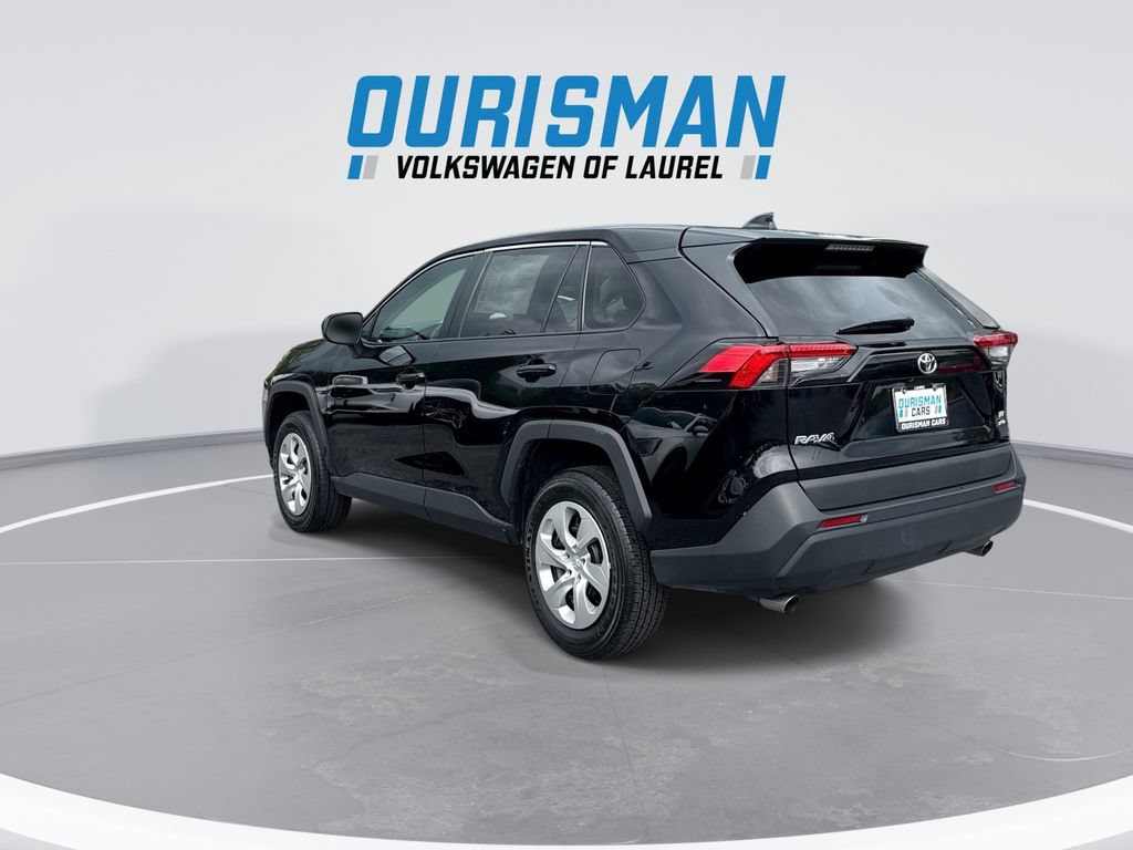 Used 2025 Toyota RAV4 LE AWD/4WD image 6