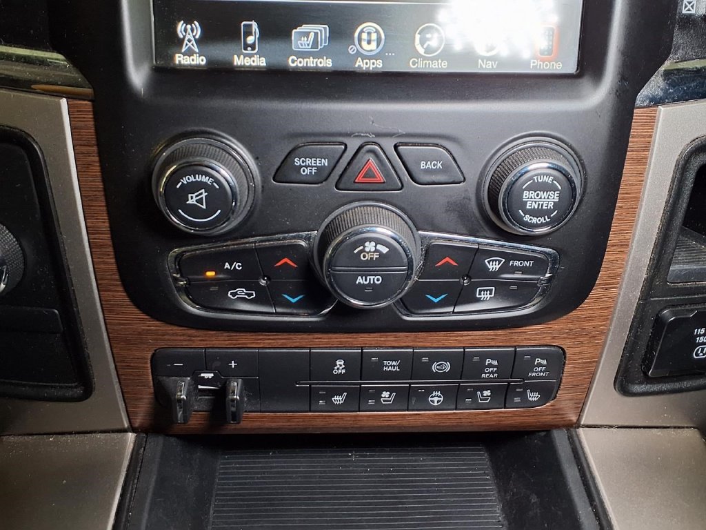 Used 2017 RAM 2500 Laramie w/ Convenience Group AWD/4WD image 9