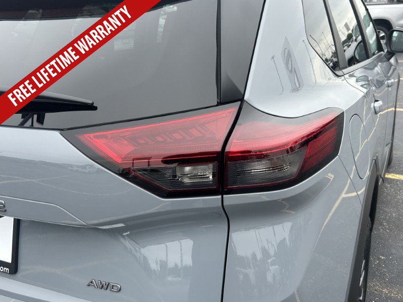 New 2026 Nissan Rogue SV AWD/4WD image 12