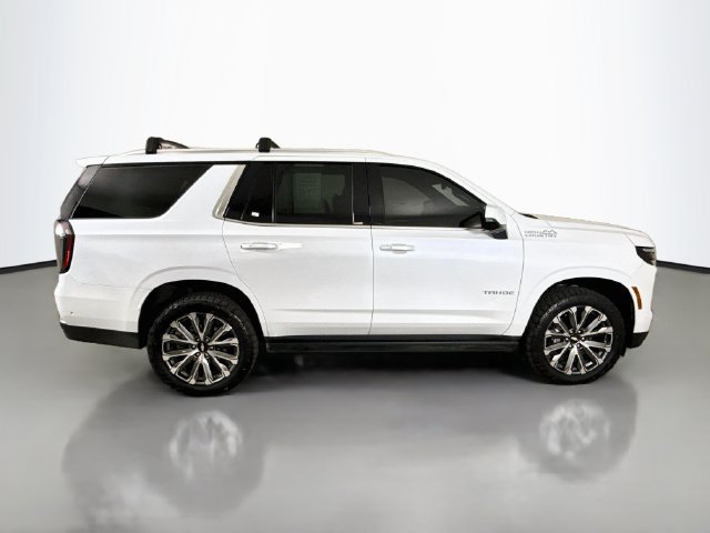 Used 2026 Chevrolet Tahoe High Country AWD/4WD image 9
