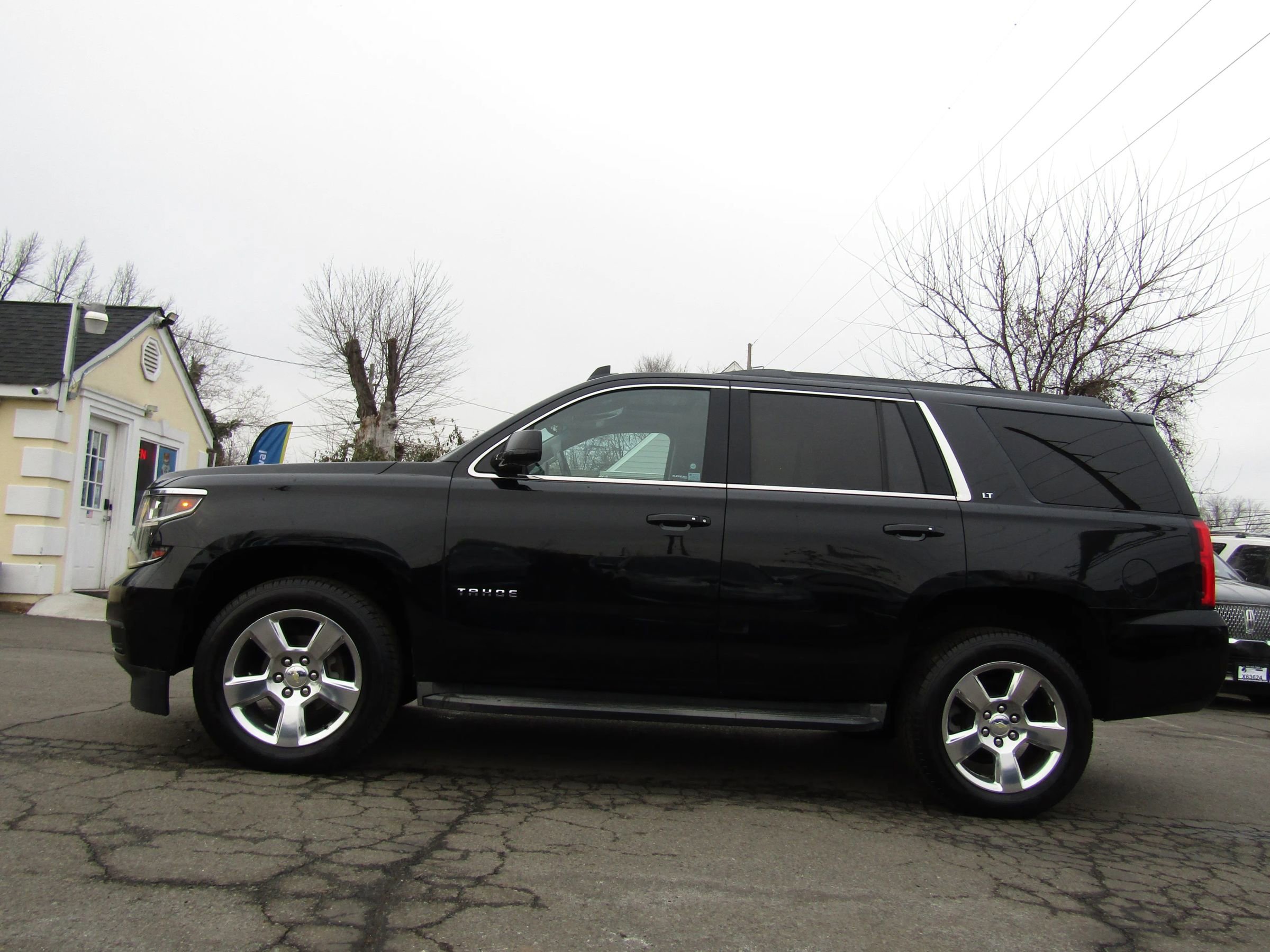 Used 2016 Chevrolet Tahoe LT image 4