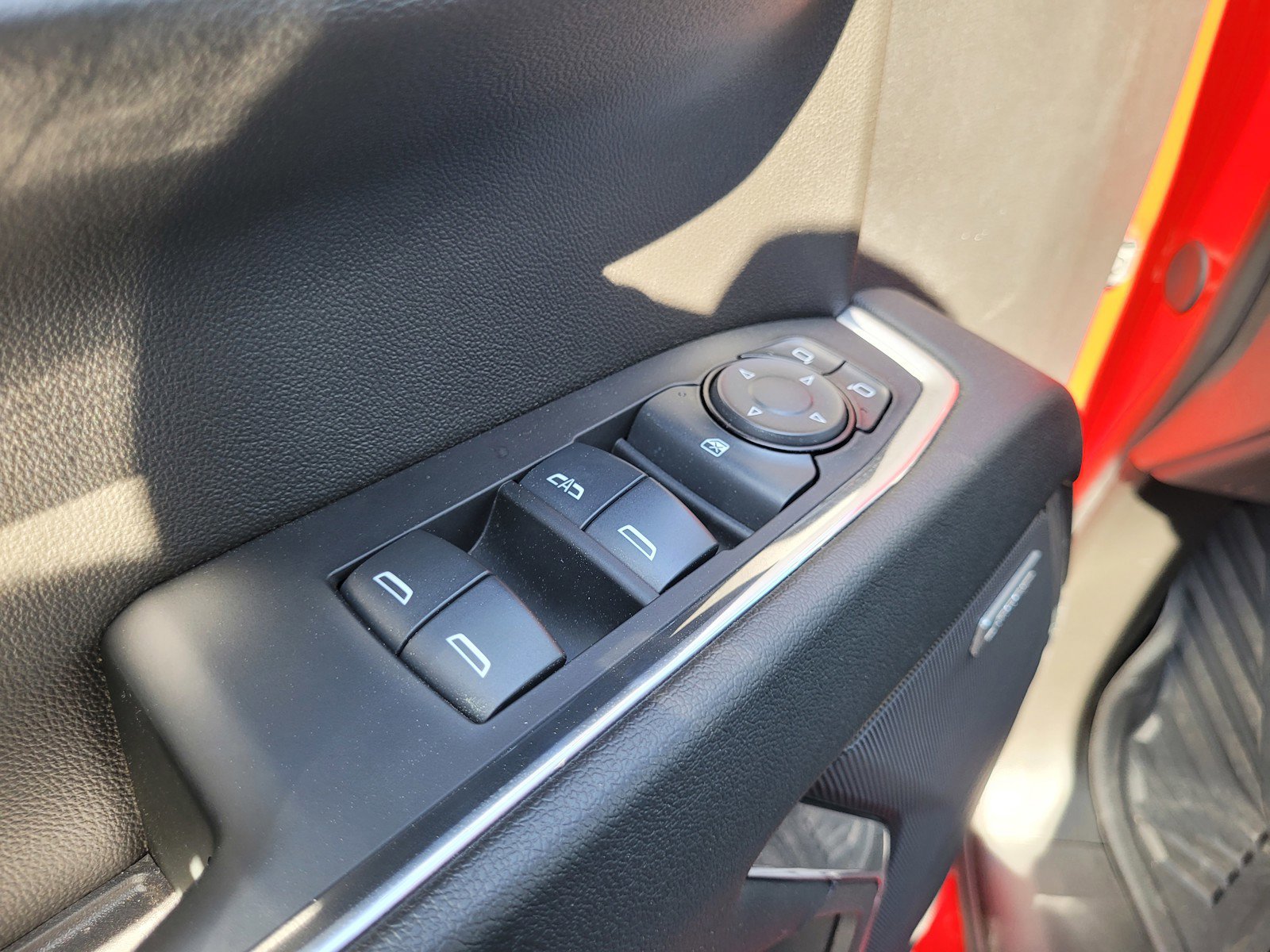 Used 2024 Chevrolet Silverado 1500 LT Trail Boss w/ Convenience Package II image 25