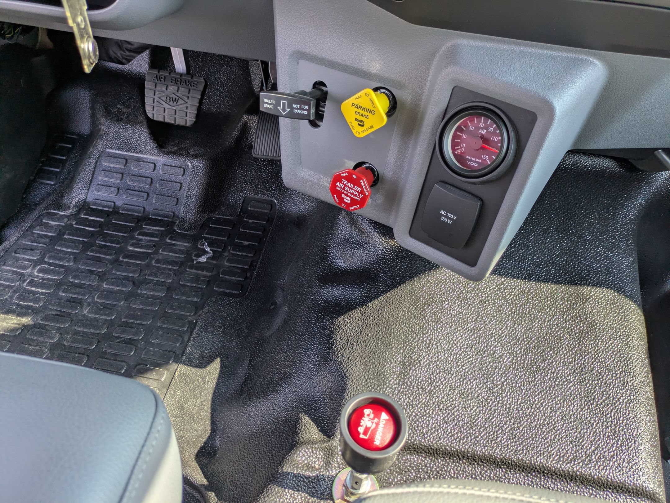 New 2027 Ford F750 2WD Regular Cab Super Duty image 25