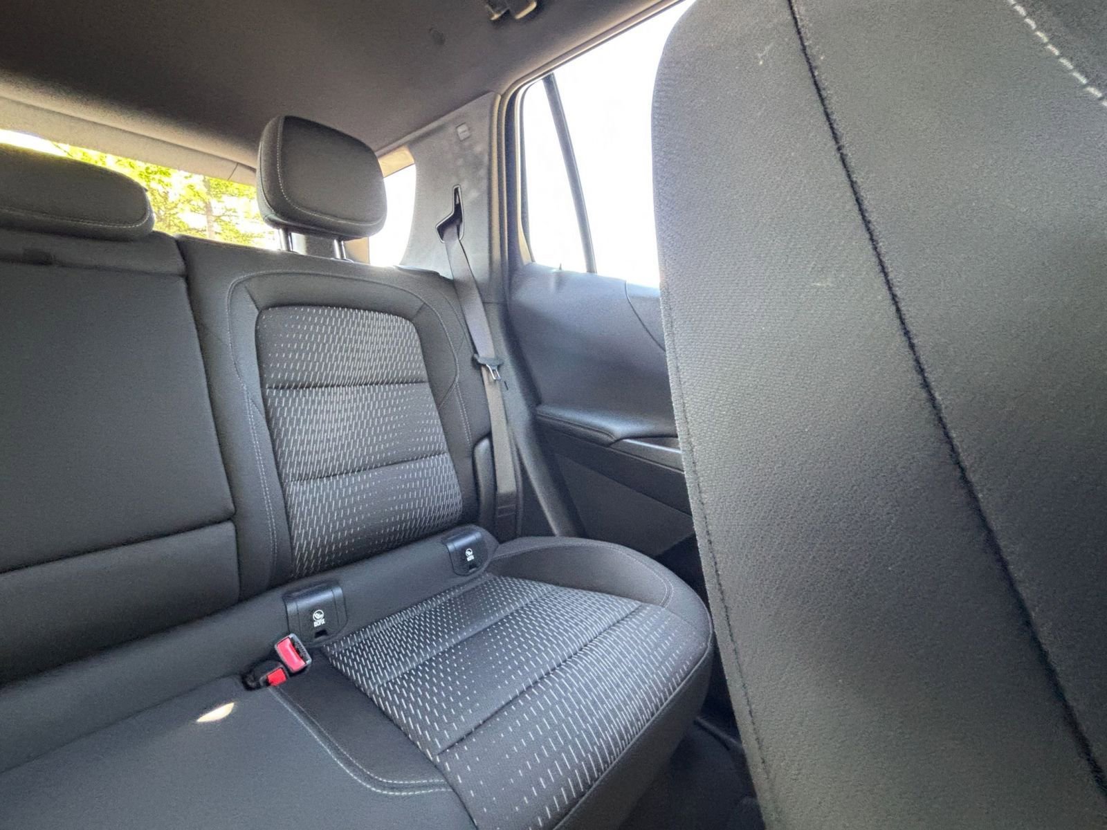 Used 2025 Chevrolet Equinox LT FWD image 38