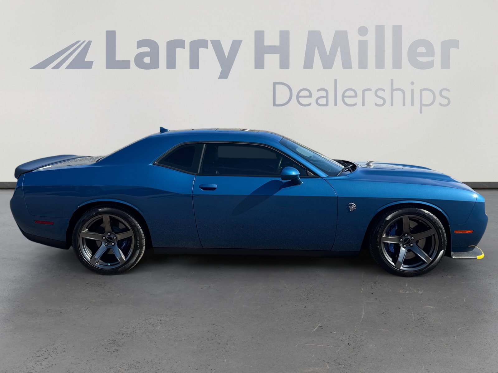 Used 2023 Dodge Challenger SRT Hellcat image 6