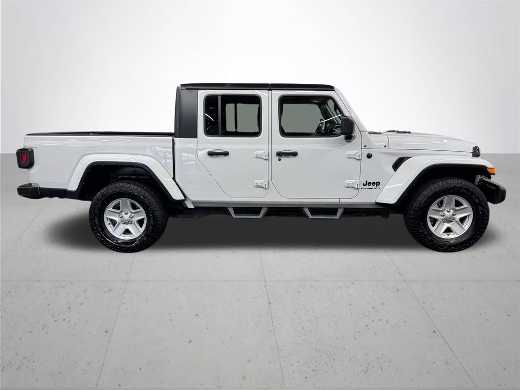 Used 2022 Jeep Gladiator Sport AWD/4WD image 8