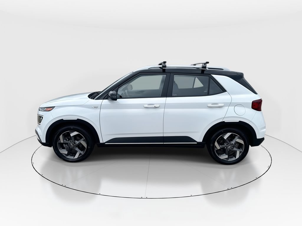 Used 2024 Hyundai Venue Limited FWD image 5