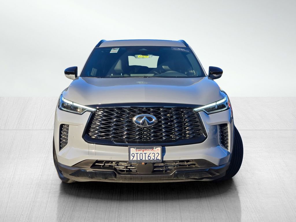 Certified 2025 INFINITI QX60 Luxe w/ Black Edition image 2