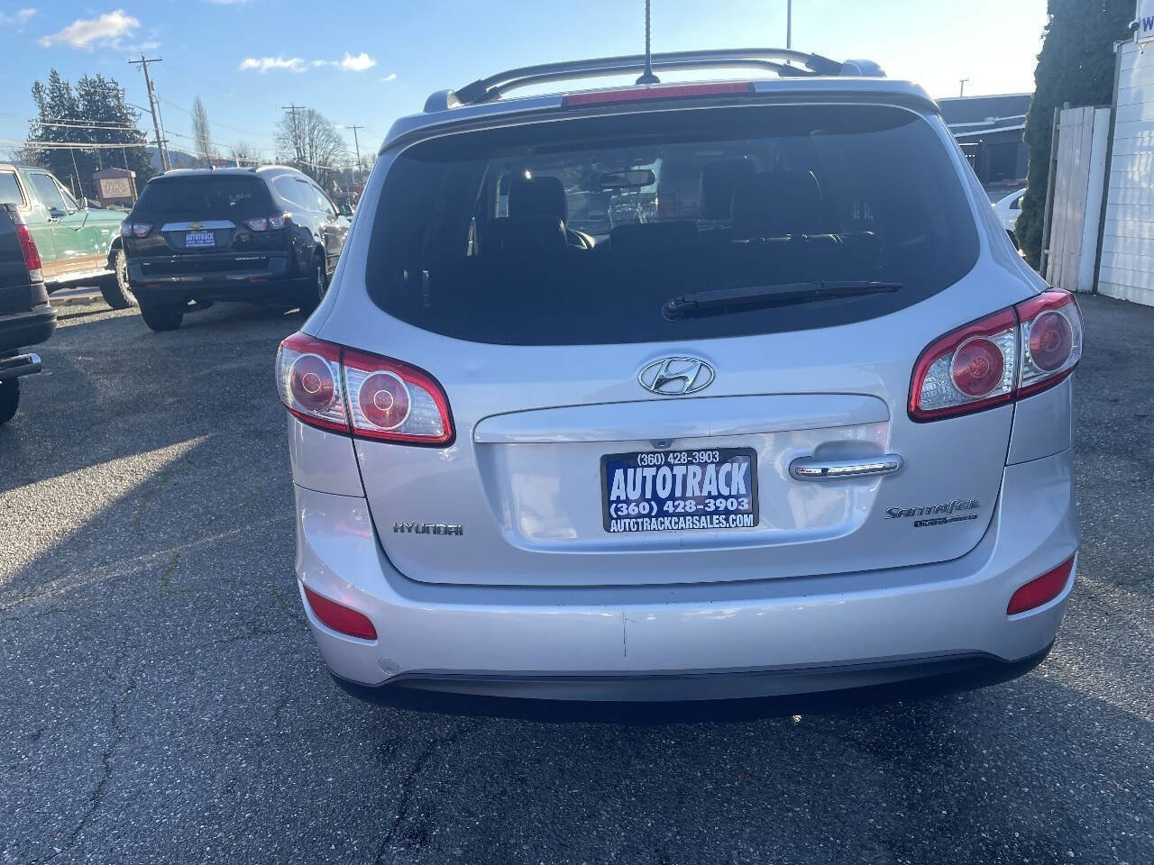 Used 2010 Hyundai Santa Fe Limited w/ Navigation Pkg 4 image 3