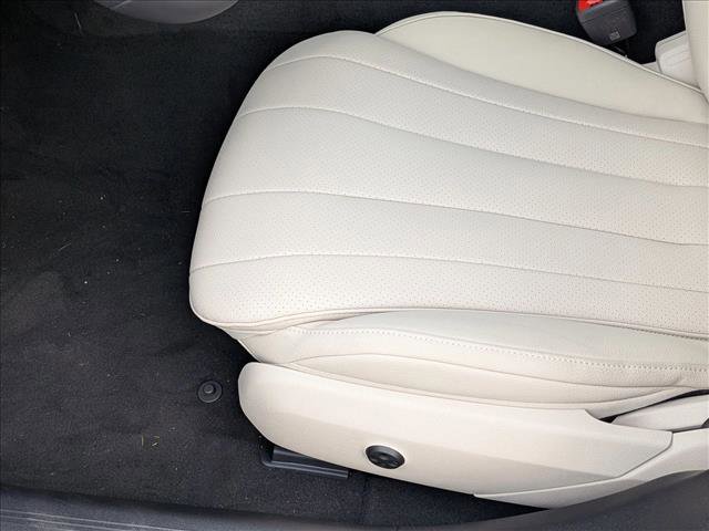 New 2026 Mercedes-Benz E 350 4MATIC Sedan image 4