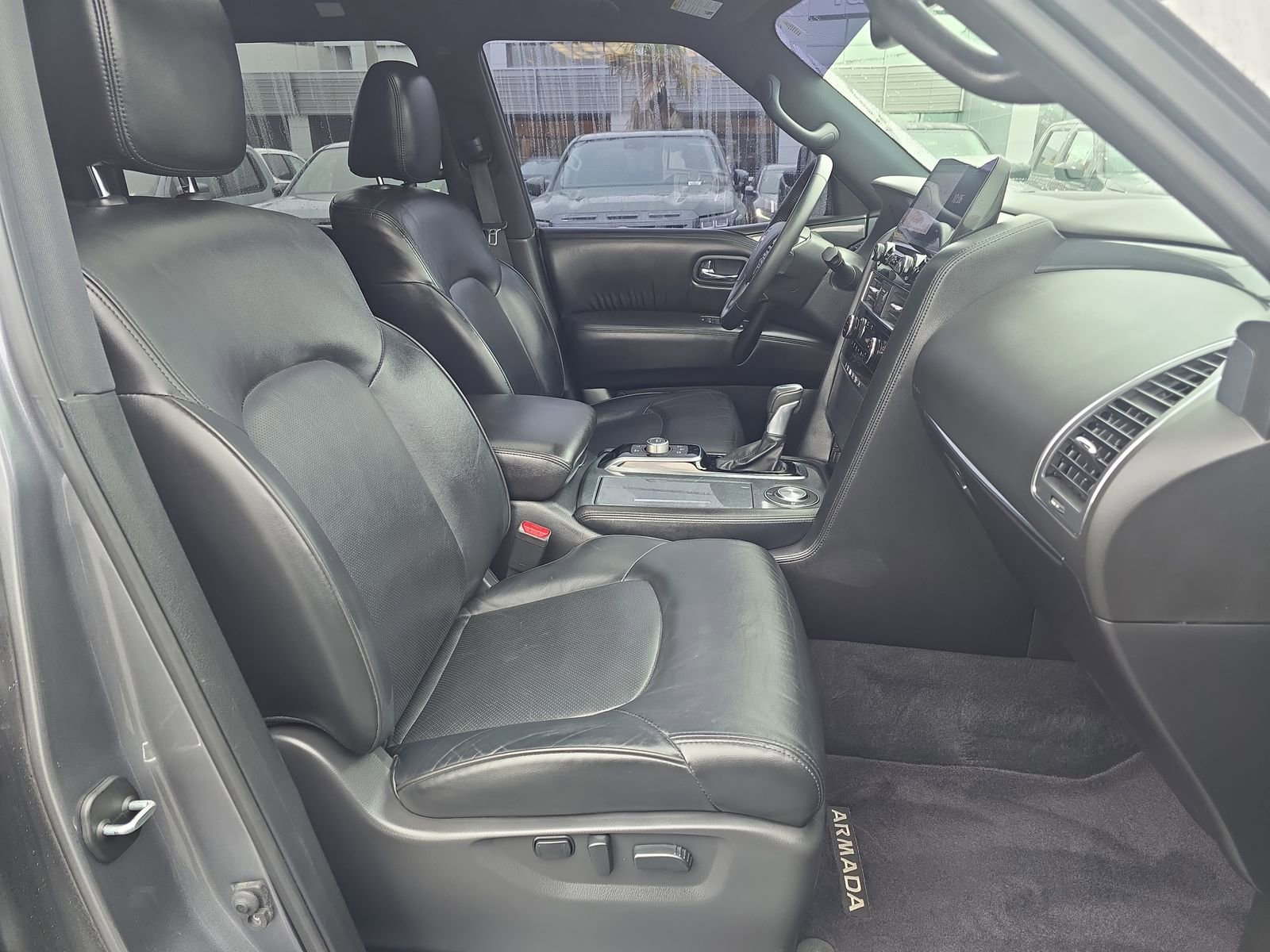Used 2021 Nissan Armada SL image 31