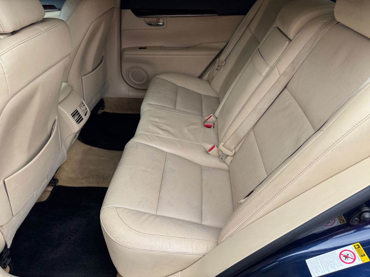Used 2014 Lexus ES 350 w/ Luxury Package FWD image 6