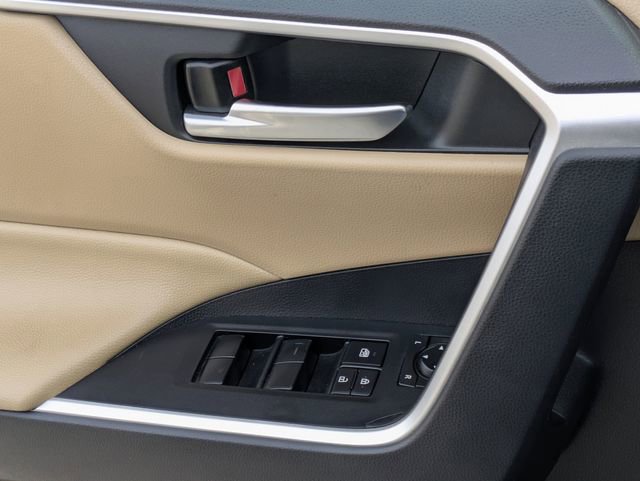 Used 2019 Toyota RAV4 XLE image 24