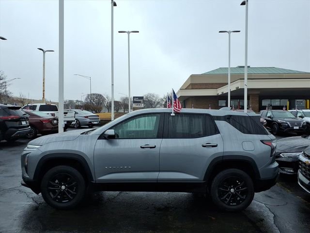Used 2025 Chevrolet Equinox LT image 4