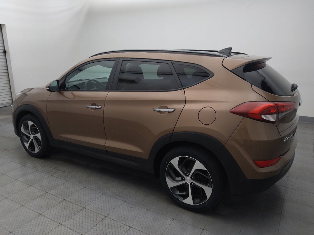 Used 2016 Hyundai Tucson Limited w/ Option Group 03 AWD/4WD image 3
