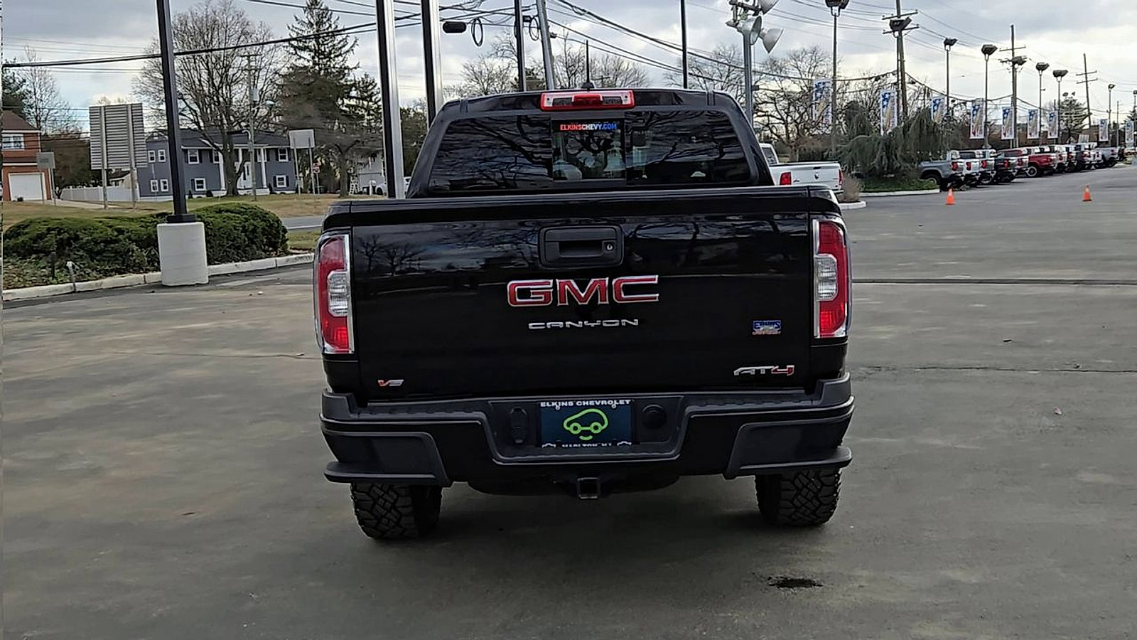 Certified 2022 GMC Canyon AT4 w/ Trailering Package image 3