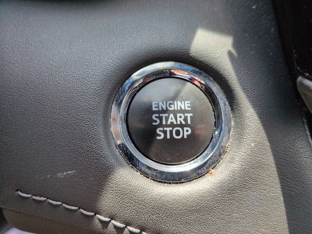 Used 2023 Toyota Highlander LE FWD image 21