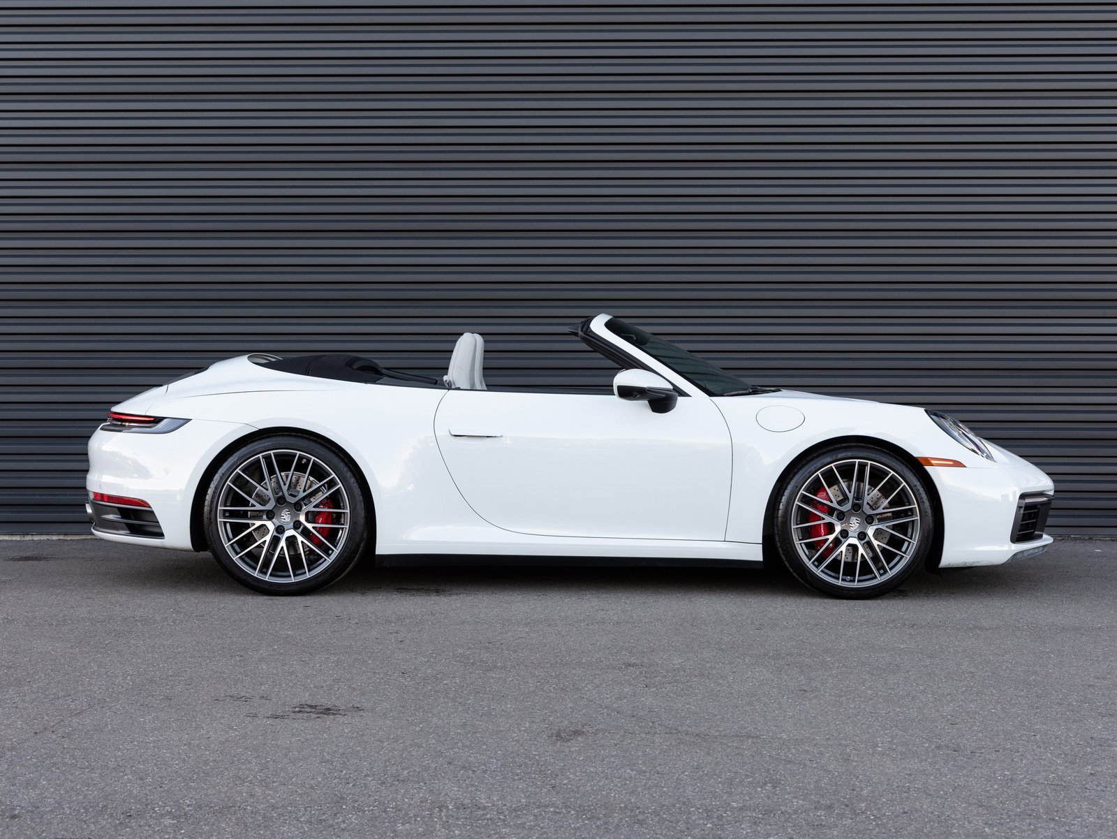 Used 2024 Porsche 911 Carrera S image 9