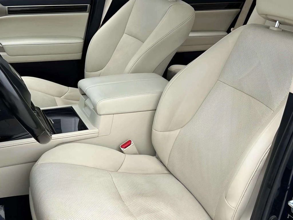 Used 2020 Lexus GX 460 Premium w/ Premium Package AWD/4WD image 4
