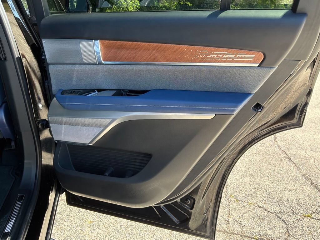 New 2026 Cadillac Vistiq Premium Luxury AWD/4WD image 21