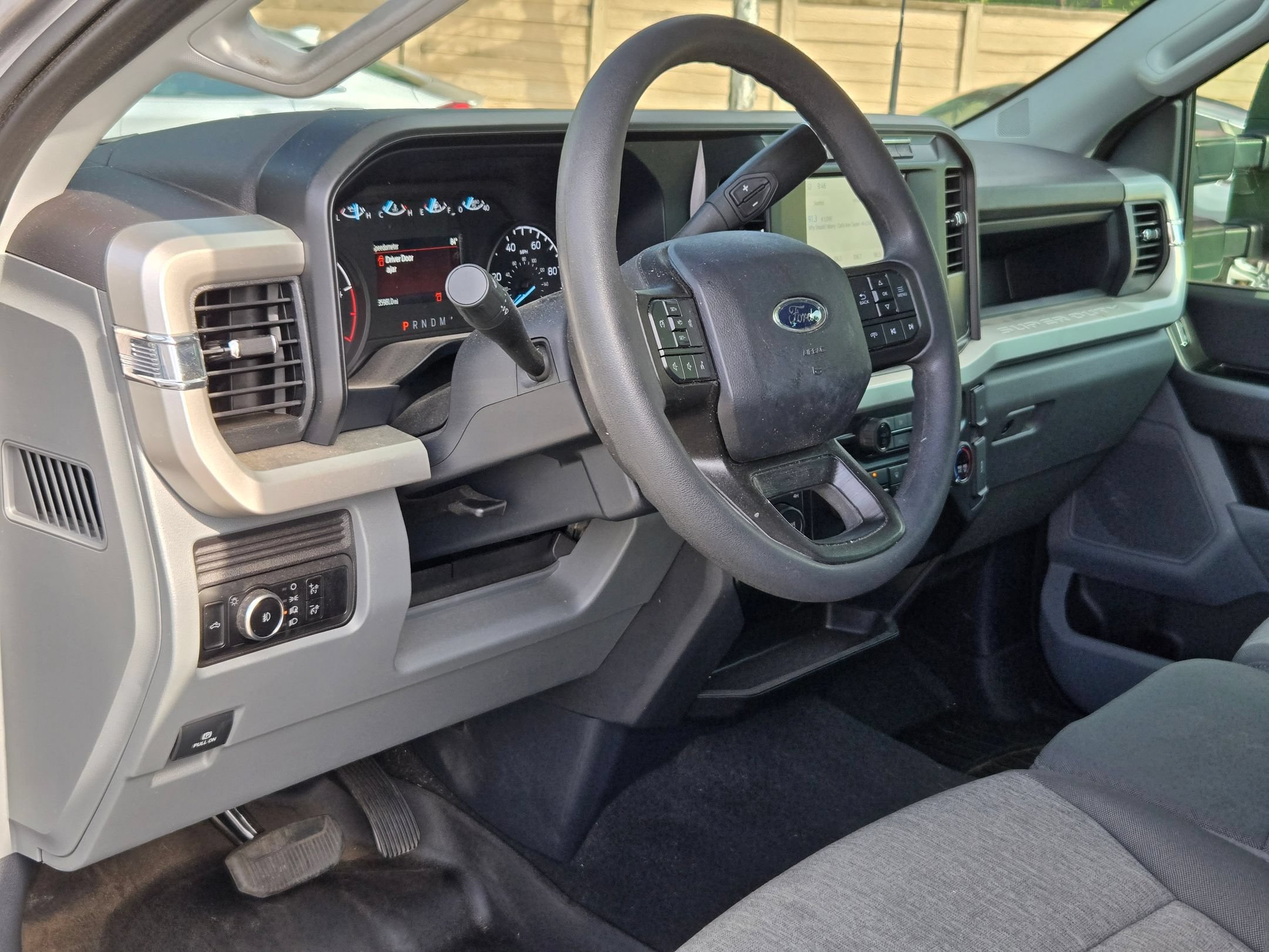 Used 2024 Ford F250 XL w/ STX Appearance Package AWD/4WD image 11