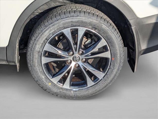 Used 2015 Toyota RAV4 Limited image 22