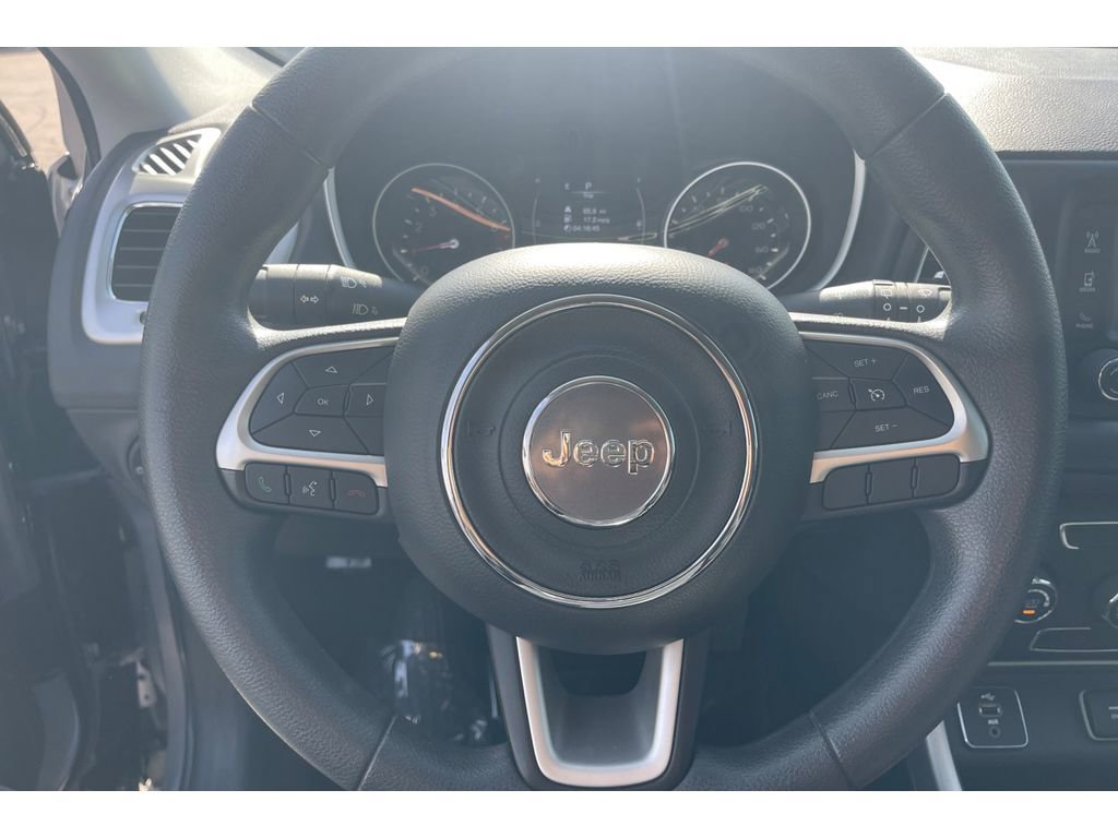 Used 2018 Jeep Compass Sport FWD image 34