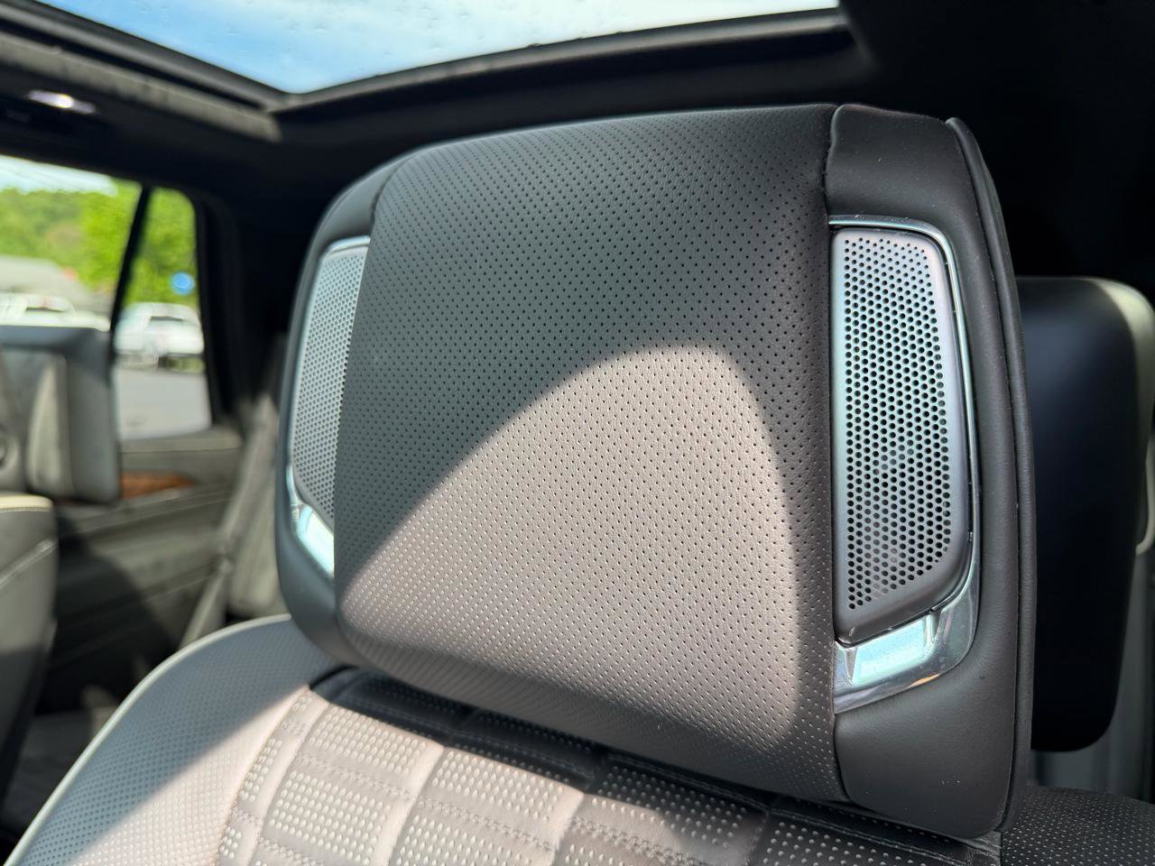 Used 2021 Cadillac Escalade Sport Platinum AWD/4WD image 10